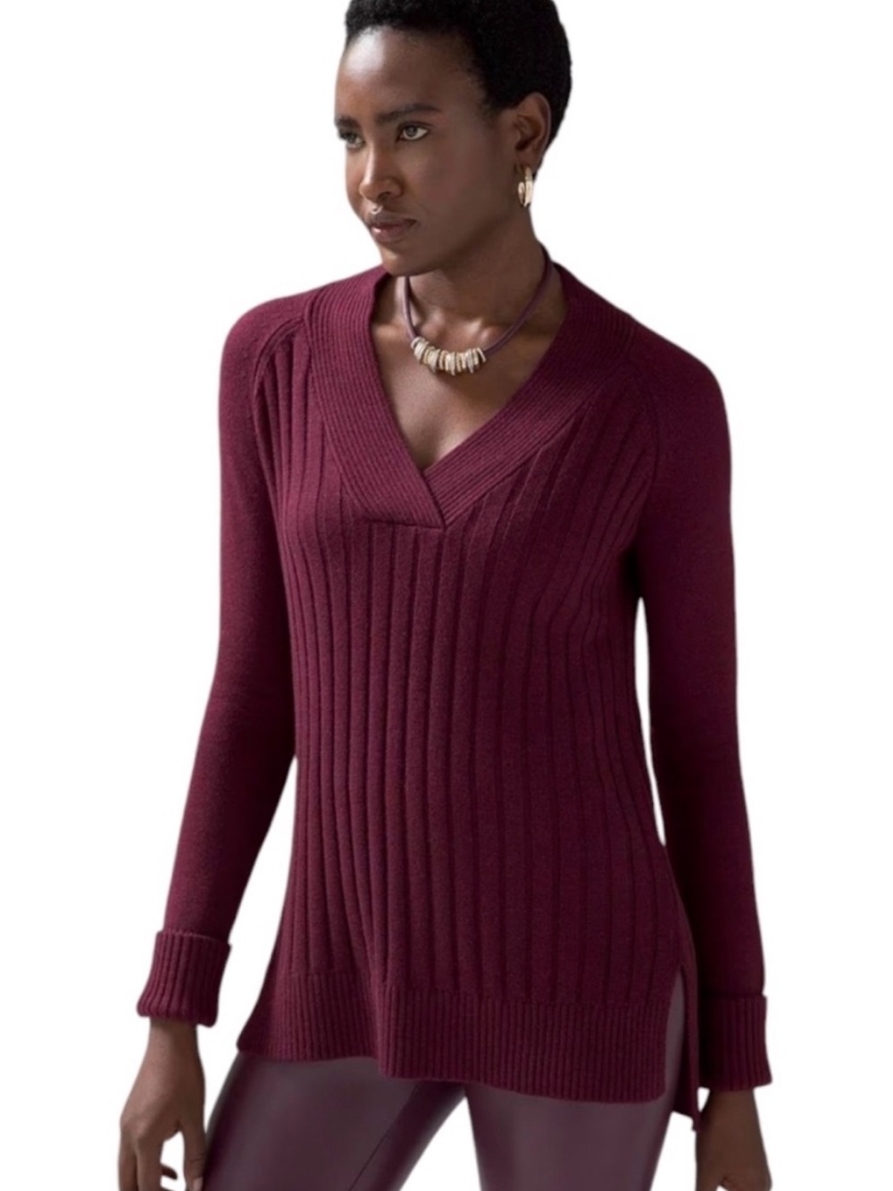 White House Black Market NWOT Ribbed V-Neck Tunic in Burgundy